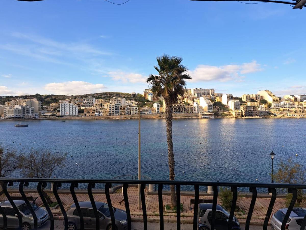 Seafront Apartment In St. Paul'S Bay Exterior photo